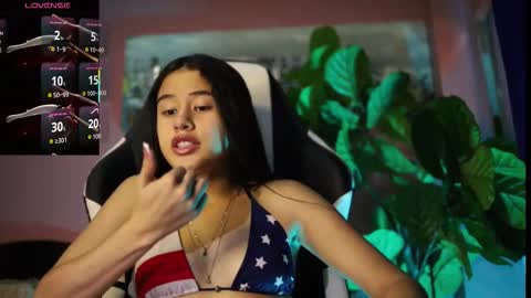 Snapshot of danaa_rouse chatting on 11-28-25, 09:50 danaa_rouse online show from 11-28-25, 09:50