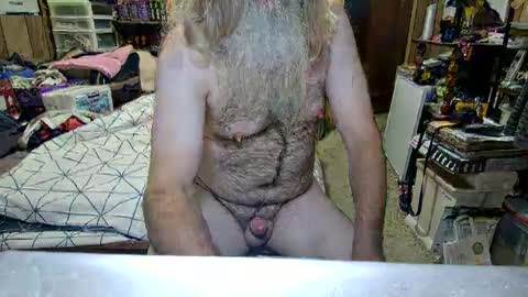 Snapshot of danagm chatting on 09-11-25, 01:11 Dana online show from 09-11-25, 01:11