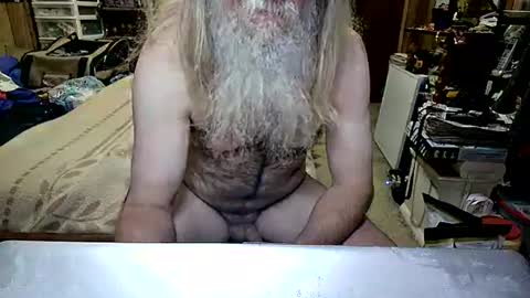 Snapshot of danagm chatting on 02-25-26, 05:00 Dana online show from 02-25-26, 05:00