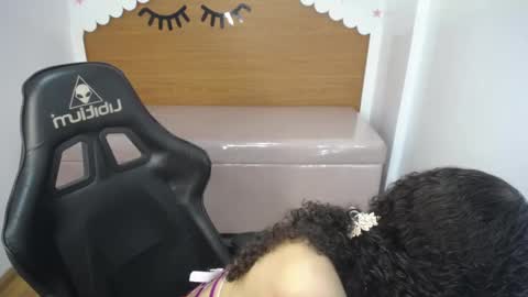 Snapshot of danatella_a chatting on 09-15-25, 01:11 Danatella online show from 09-15-25, 01:11