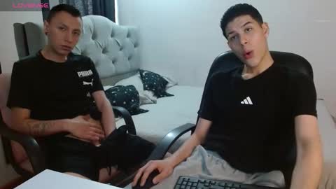 Snapshot of dandythomas chatting on 11-10-25, 07:02 DANDY THOMAS angeloo 666 online show from 11-10-25, 07:02