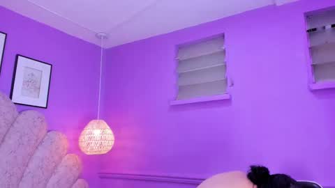 Snapshot of danee_19 chatting on 12-18-24, 10:30 Daniela online show from 12-18-24, 10:30