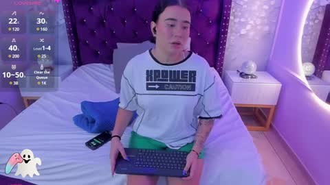 Snapshot of danee_19 chatting on 02-06-25, 10:59 Daniela online show from 02-06-25, 10:59