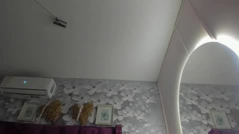 Daniela online show from 03-17-26, 11:46