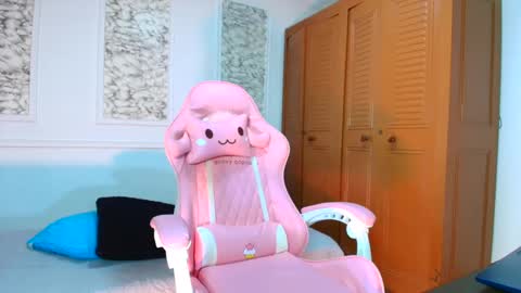 Snapshot of danellahouston chatting on 10-08-25, 06:38 Danella Houston online show from 10-08-25, 06:38