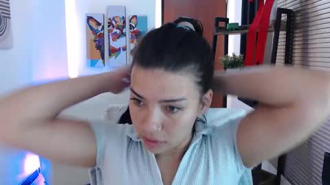 Veronica online show from 03-20-26, 11:37