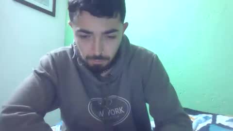 Snapshot of dani3l9905 chatting on 11-30-25, 03:54 dani3l9905 online show from 11-30-25, 03:54