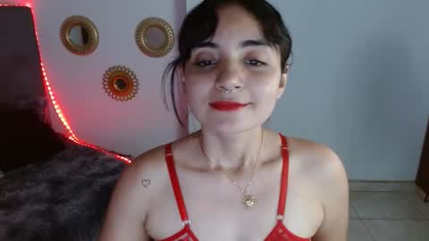 Snapshot of dani__naughty chatting on 10-29-25, 01:41 Dany online show from 10-29-25, 01:41