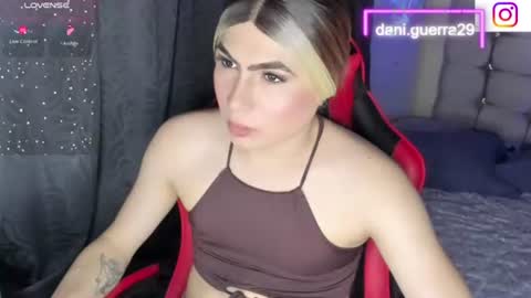 Snapshot of dani_lovet1 chatting on 06-12-26, 04:00 dani online show from 06-12-26, 04:00