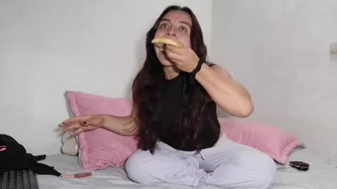 Snapshot of dani_widow chatting on 12-31-24, 03:12 dani_widow online show from 12-31-24, 03:12