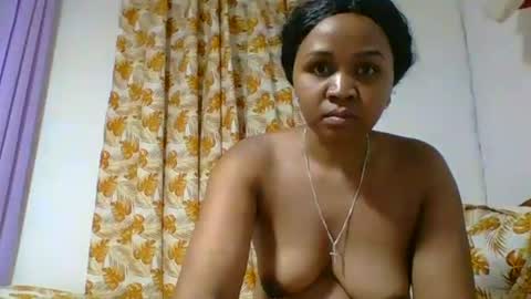 danie80704 online show from 12-04-25, 07:00