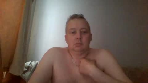 Snapshot of daniel0028 chatting on 07-15-26, 10:20 dan online show from 07-15-26, 10:20
