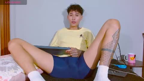 daniel_deluxx online show from 04-28-26, 01:59