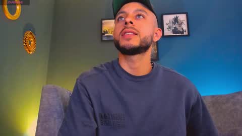 daniel_kingxxx online show from 03-28-26, 02:05