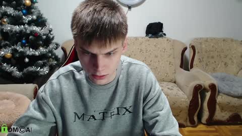 Snapshot of daniel_padalecki chatting on 01-12-25, 06:27 Daniel online show from 01-12-25, 06:27