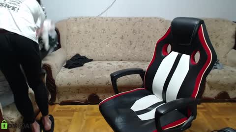 Snapshot of daniel_padalecki chatting on 01-20-25, 10:37 Daniel online show from 01-20-25, 10:37