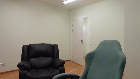 DANIEL SHAWN online show from 04-08-26, 09:37