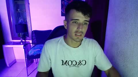 daniel_velez26 online show from 11-25-25, 12:32