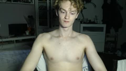 Snapshot of daniel_yumm chatting on 05-20-26, 04:24 Daniel online show from 05-20-26, 04:24
