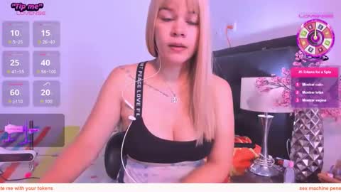 daniela online show from 04-25-26, 12:41