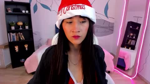 daniela_santanaa online show from 12-04-25, 02:21