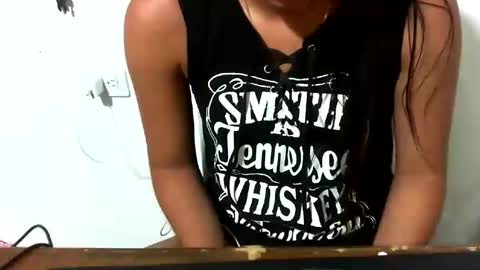 Snapshot of danielaa_foxx chatting on 11-22-25, 04:11 danielaa_foxx online show from 11-22-25, 04:11