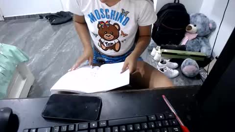 danielaa_foxx online show from 06-08-26, 03:34