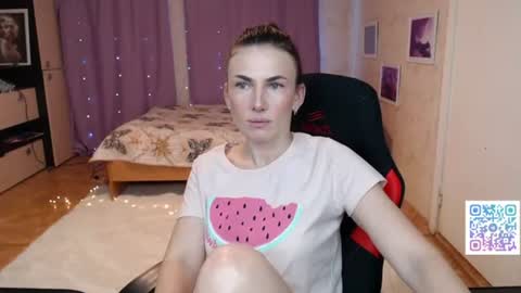 Daniela Cooper online show from 06-11-26, 07:17