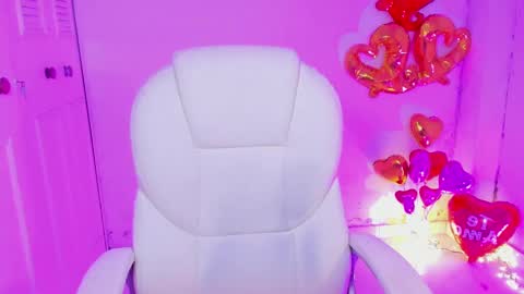 Daniela online show from 02-11-25, 07:02