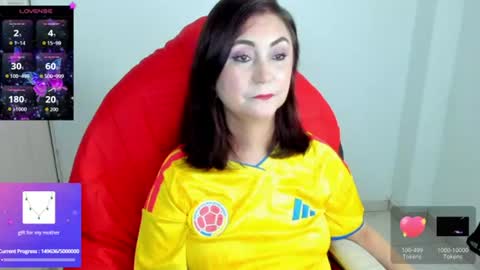 Snapshot of danielahot2 chatting on 06-18-26, 04:02 Daniela online show from 06-18-26, 04:02