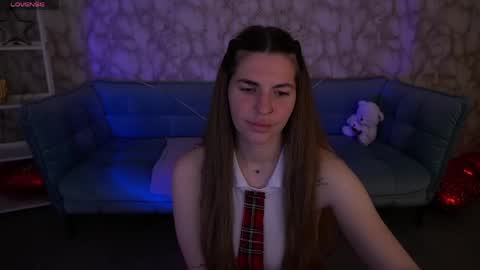 Snapshot of danielareign chatting on 04-25-26, 01:52 danielareign online show from 04-25-26, 01:52