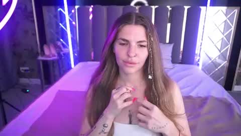 danielareign online show from 06-16-26, 12:41