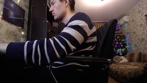 Daniel Grayson online show from 01-07-25, 01:46