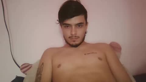 Snapshot of danielhot17 chatting on 12-26-24, 08:00 DANIEL online show from 12-26-24, 08:00