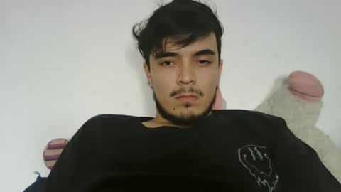 Snapshot of danielhot17 chatting on 12-27-24, 07:35 DANIEL online show from 12-27-24, 07:35