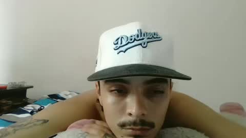 Snapshot of danielhot17 chatting on 01-11-25, 08:43 DANIEL online show from 01-11-25, 08:43