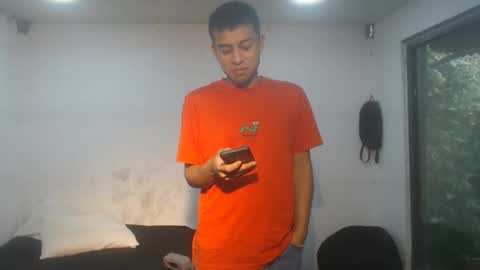 Snapshot of danielitopapii chatting on 12-31-24, 01:30 danielitopapii online show from 12-31-24, 01:30