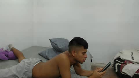 Snapshot of danielitopapii chatting on 02-01-25, 02:56 danielitopapii online show from 02-01-25, 02:56