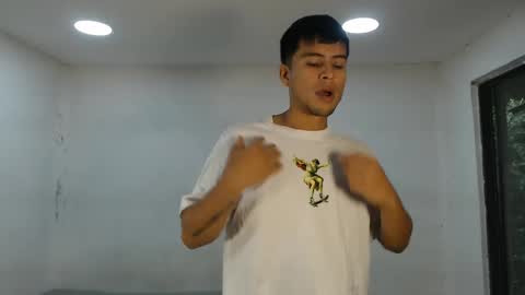 Snapshot of danielitopapii chatting on 09-30-25, 12:21 danielitopapii online show from 09-30-25, 12:21