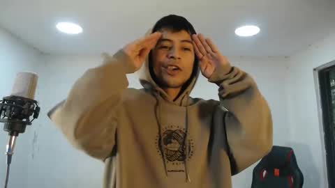 Snapshot of danielitopapii chatting on 10-11-25, 11:31 danielitopapii online show from 10-11-25, 11:31