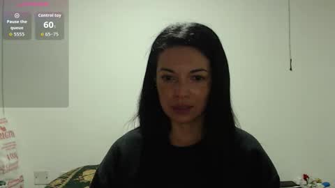 Snapshot of danielle_smithh chatting on 12-05-25, 12:19 Danielle Smith online show from 12-05-25, 12:19