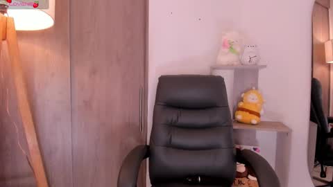 Danielle Rose online show from 11-12-25, 10:52