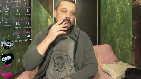 Snapshot of danielocool chatting on 12-23-24, 08:22 DanieloCool online show from 12-23-24, 08:22