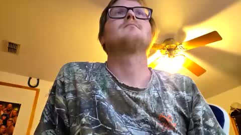 Daniel    y. online show from 02-10-26, 09:08