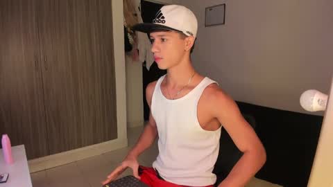 Snapshot of daniels_cruz chatting on 12-01-24, 09:26 Daniels Cruz online show from 12-01-24, 09:26