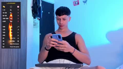 Snapshot of daniels_cruz chatting on 03-07-25, 11:16 Daniels Cruz online show from 03-07-25, 11:16