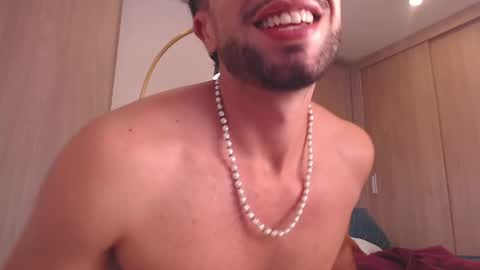 Daniel Santos online show from 05-16-26, 04:31