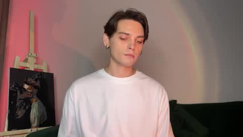 Snapshot of danieltuckerr chatting on 11-29-25, 10:35 danieltuckerr online show from 11-29-25, 10:35