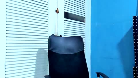 Dani online show from 01-21-25, 04:10