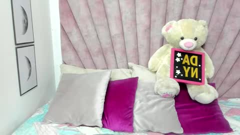 DaniiBelluci  online show from 11-27-25, 02:46